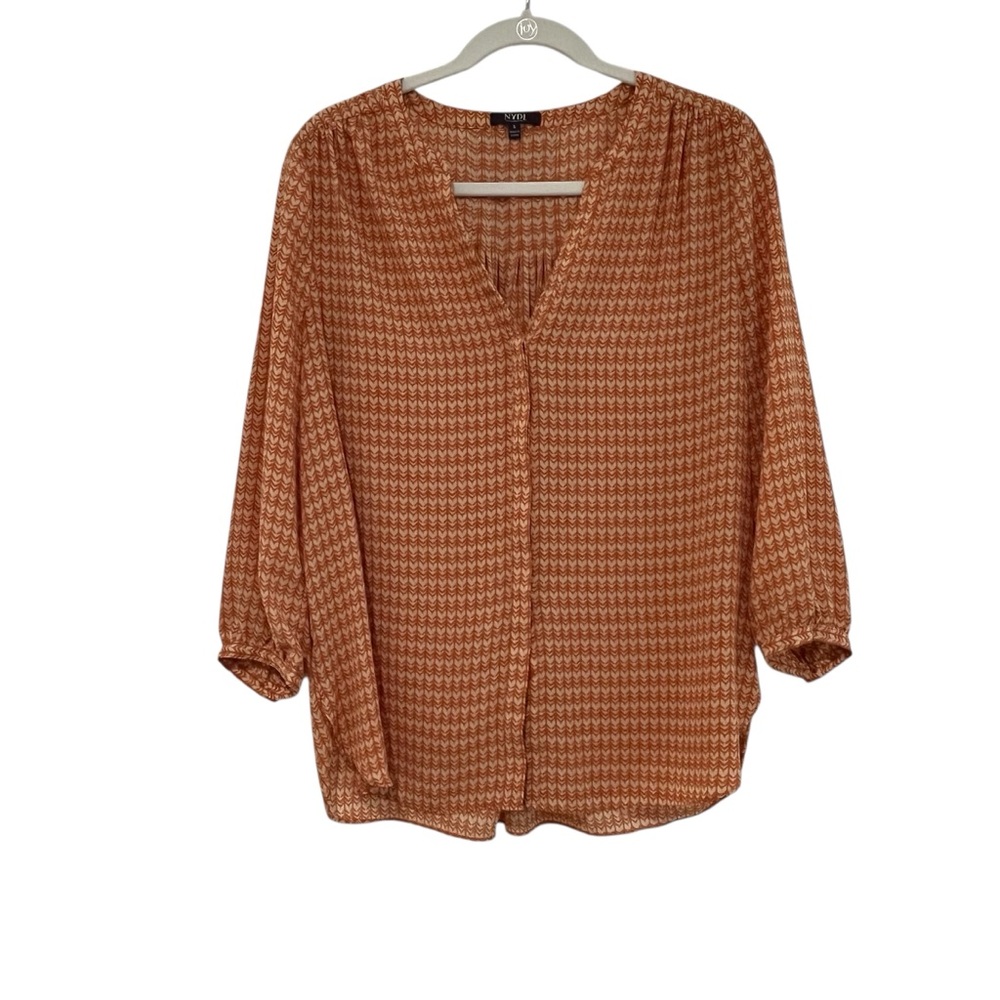 NYDJ Blouse Pleated Back Feature Size Small Button Down